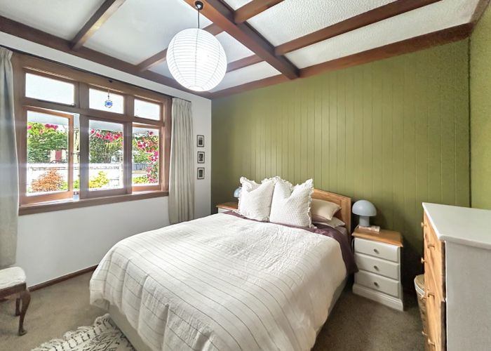  at 24 Kingswood Street, Takaro, Palmerston North, Manawatu / Whanganui