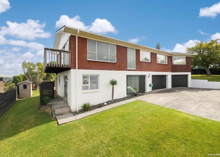  at 46 Glenveagh Drive, Mount Roskill, Auckland