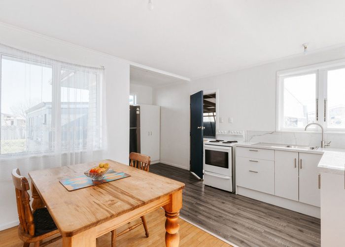  at 8 Kiwi Street, Whakatane