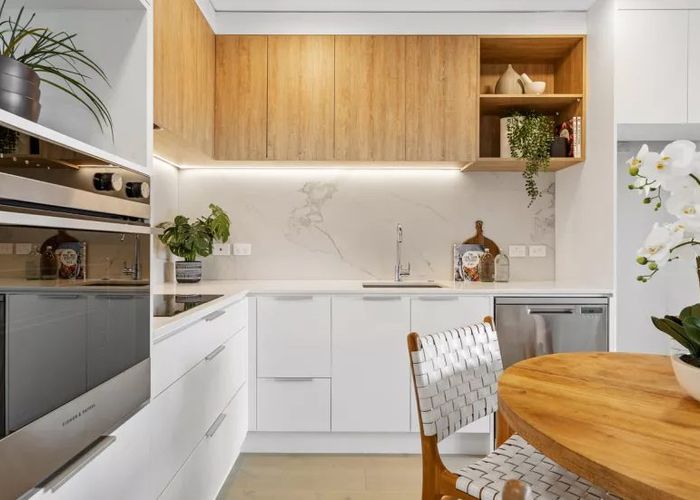 at 102/1A Derna Road, Panmure, Auckland