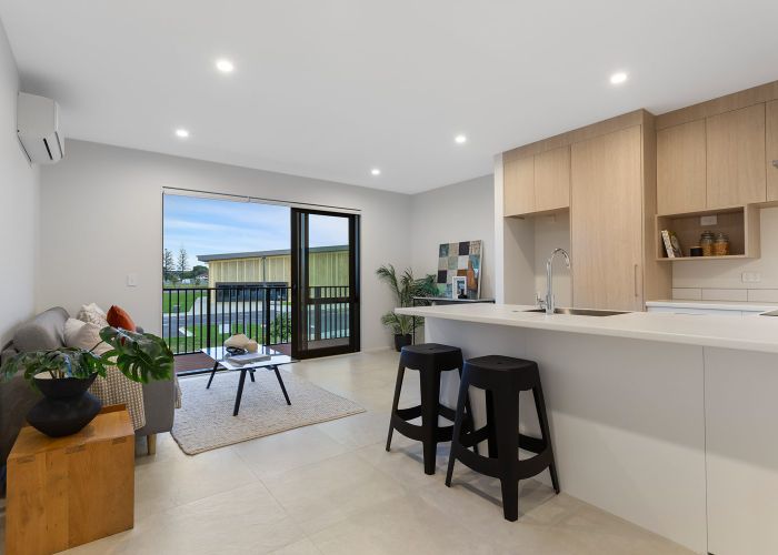  at 12/18 Paraone Crescent, Conifer Grove, Papakura, Auckland