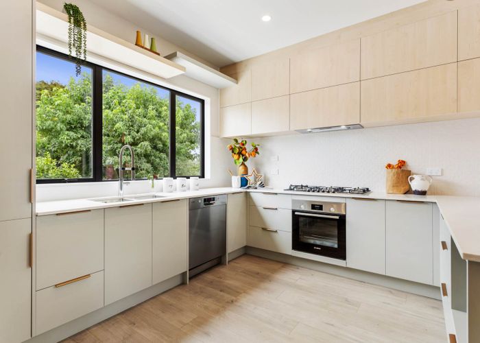  at 9A Totara Grove, Hillcrest, Auckland
