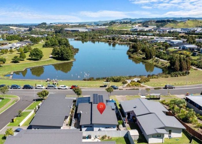  at 21 Lakeview Quay, Pyes Pa, Tauranga, Bay Of Plenty