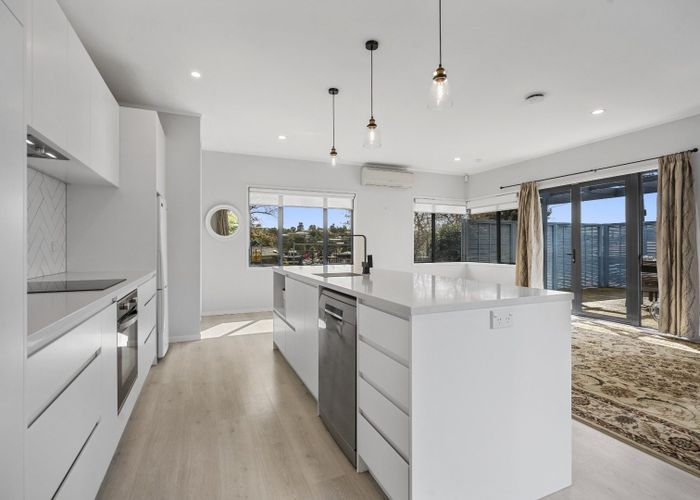  at 4A Barron Drive, Green Bay, Waitakere City, Auckland