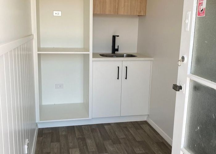  at 76 Hastings Street, Feilding