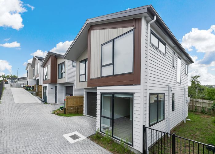  at 86D Harrington Road, Henderson, Waitakere City, Auckland