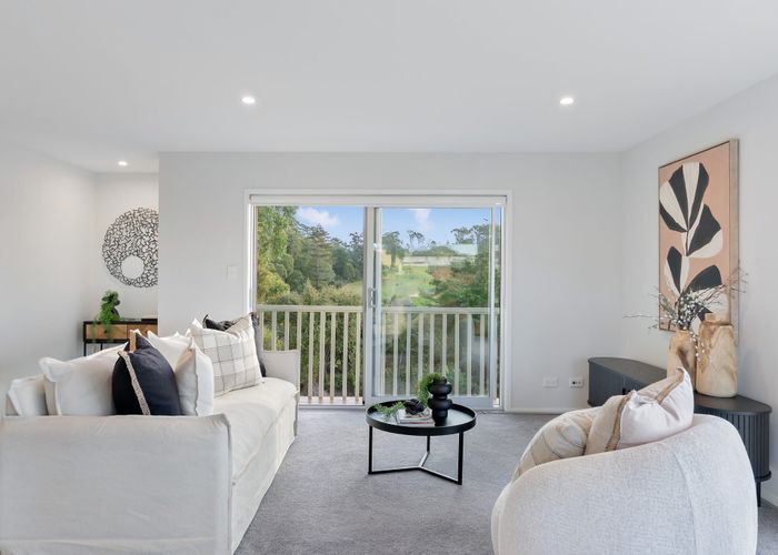  at 1/98 Park Rise, Campbells Bay, North Shore City, Auckland