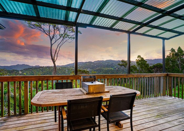  at 220 Forest Hill Road, Waiatarua, Waitakere City, Auckland