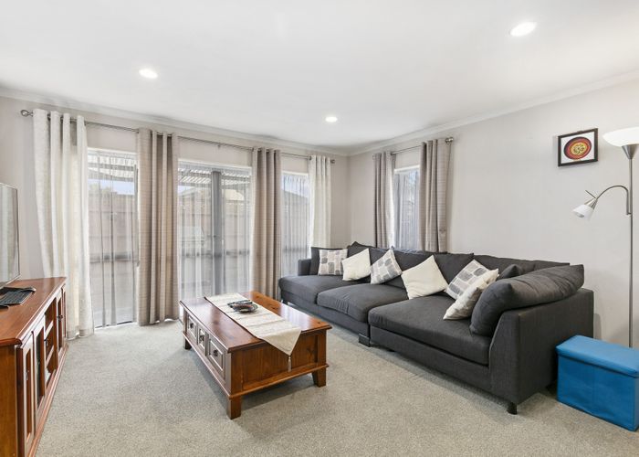  at 76 Sheriff Place, Randwick Park, Auckland