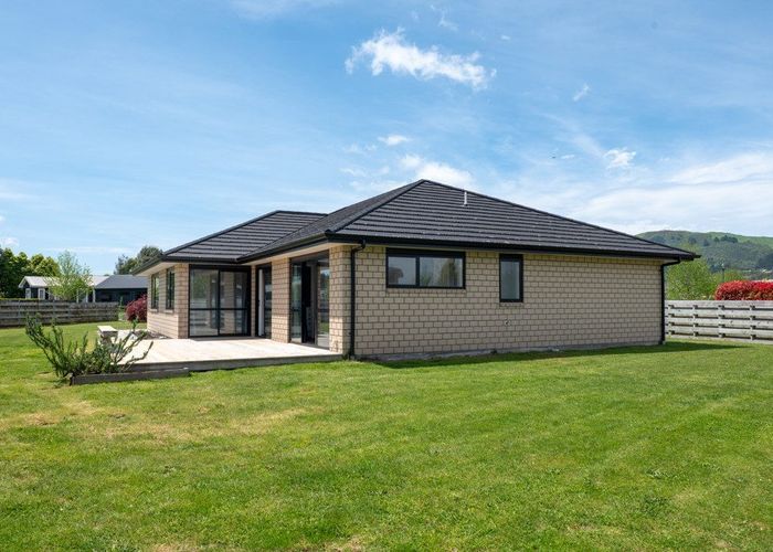  at 27 Pukeko Way, Kinloch, Taupo, Waikato