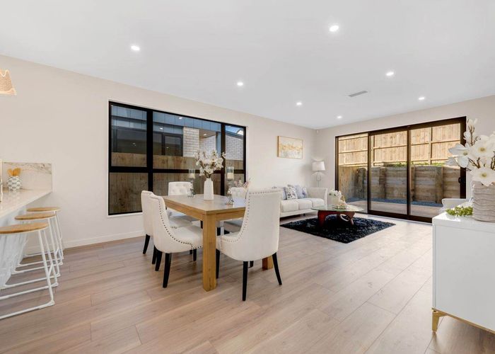  at 28  Hearth Street, Flat Bush, Manukau City, Auckland