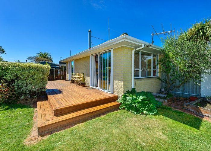  at 28 Sandra Street, South New Brighton, Christchurch City, Canterbury