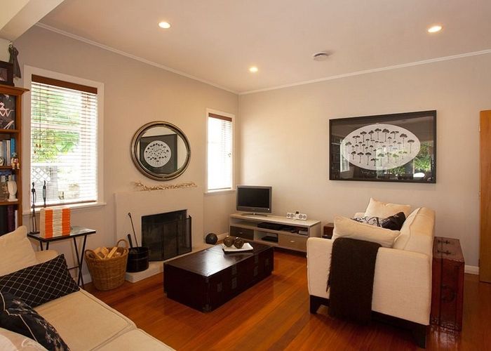  at 14 Irirangi Road, Greenlane, Auckland City, Auckland