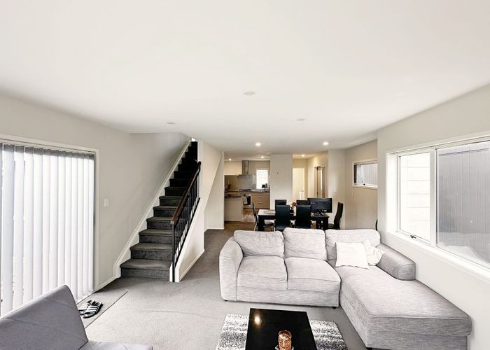  at 4 Ruhanui Lane, Pakuranga, Manukau City, Auckland