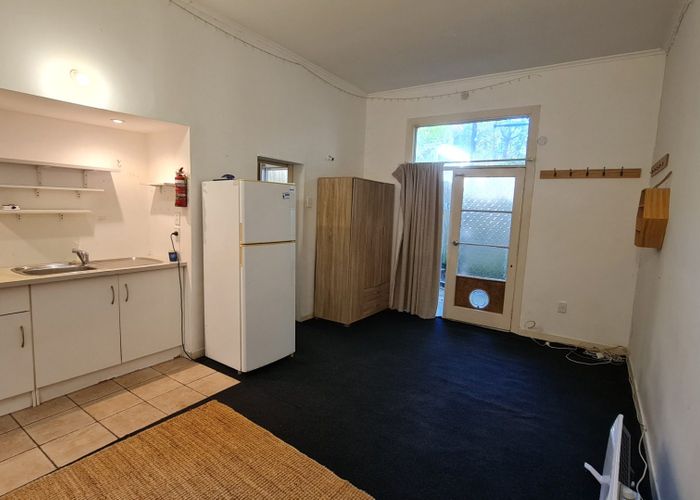  at 25 Hay Street, Oriental Bay, Wellington