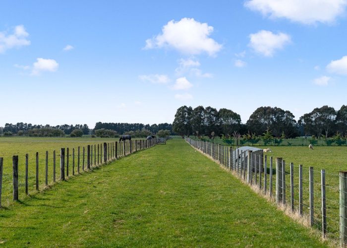  at 176 Boundary Road, Tauwharenīkau, Tauherenikau