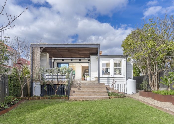  at 2 Kingsland Avenue, Kingsland, Auckland City, Auckland