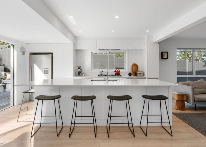  at 34 Parr Terrace, Castor Bay, North Shore City, Auckland