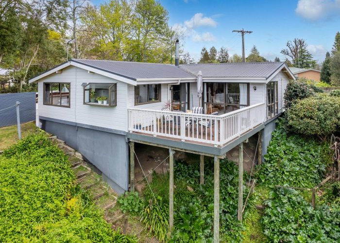  at 6 Cotebrooke Lane, Hillcrest, Hamilton