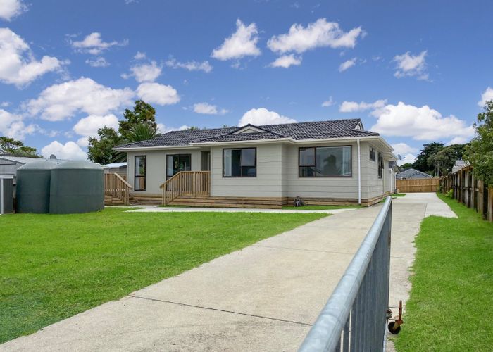  at 12 Fourth View Avenue, Beachlands, Manukau City, Auckland