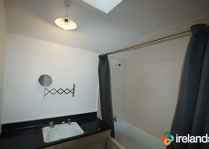  at 2/73 Tennyson St, Sydenham, Christchurch City, Canterbury