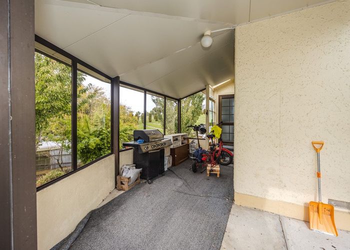  at 15 Kelvin Street, South Hill, Oamaru