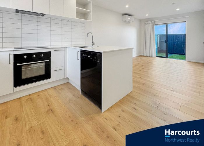  at 7/48 Moire Road, Massey, Waitakere City, Auckland