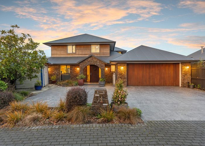  at 14 Parade Court, Addington, Christchurch City, Canterbury