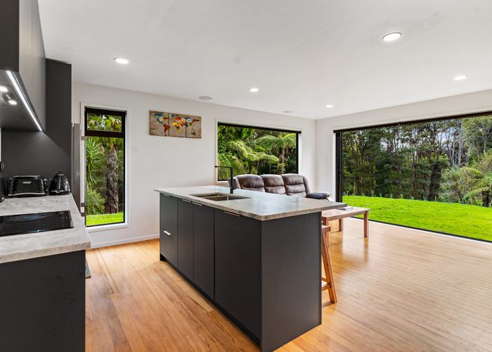  at 102 Mountain Road, Henderson Valley, Auckland