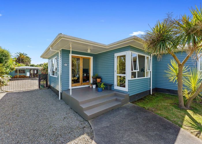  at 32 Kiharoa Street, Otaki Beach, Otaki