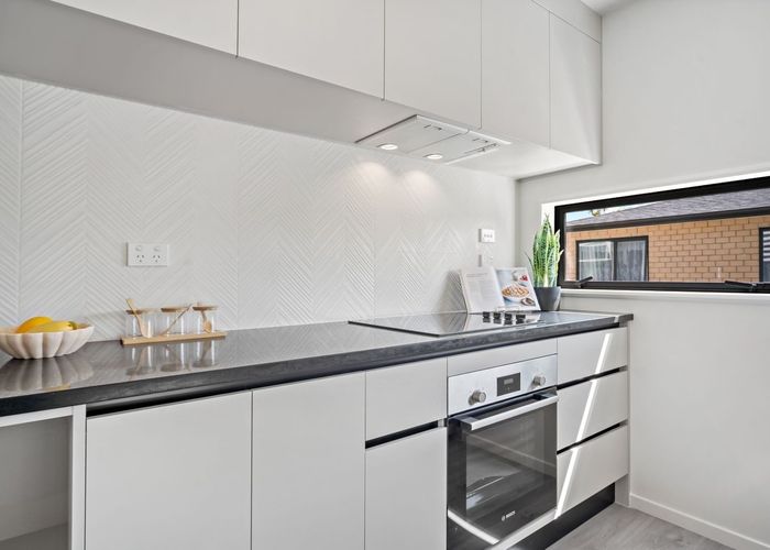  at 5/101 White Swan Road, Mount Roskill, Auckland