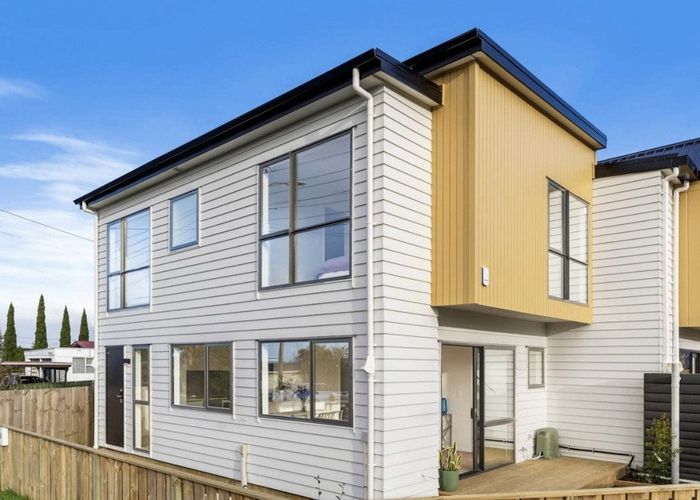  at 252 Don Buck Road, Massey, Waitakere City, Auckland
