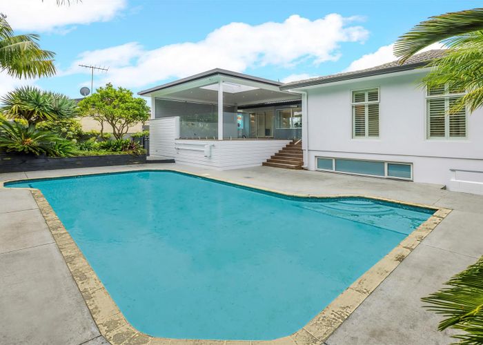  at 8 Poseidon Place, Half Moon Bay, Auckland