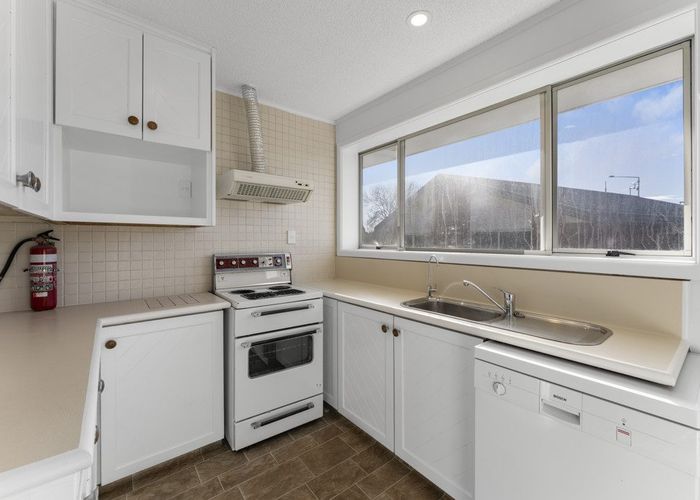  at 127 Denise Crescent, Hornby, Christchurch City, Canterbury