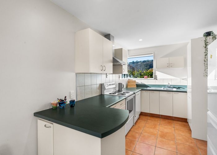  at 1/35 Laing Crescent, Heathcote Valley, Christchurch