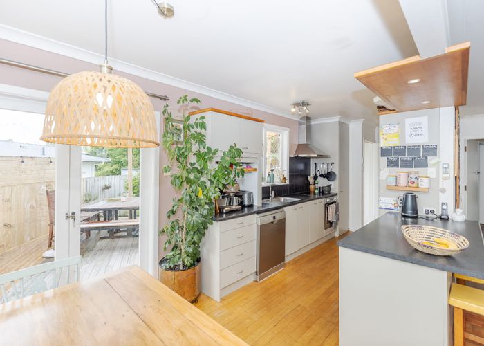  at 40 Southsea Crescent, Silverdale, Hamilton