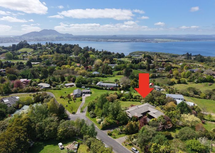  at 14 Glen Mohr, Acacia Bay, Taupo, Waikato