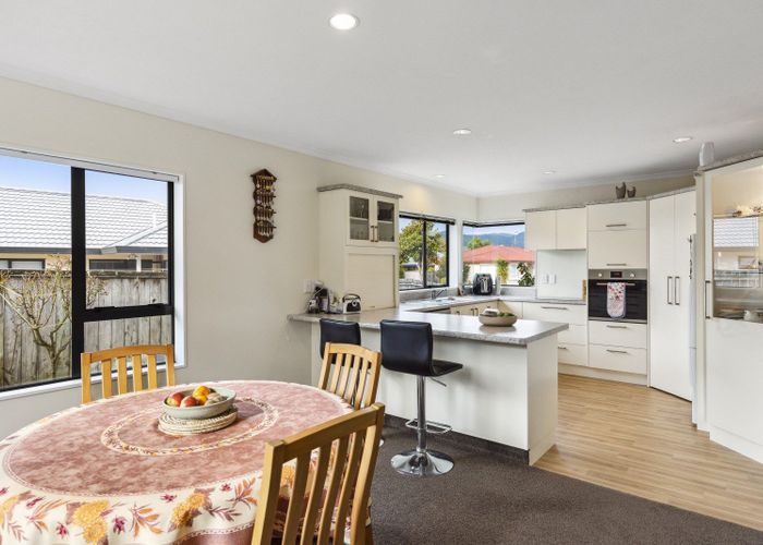  at 18 Sunburst Court, Paraparaumu Beach, Paraparaumu