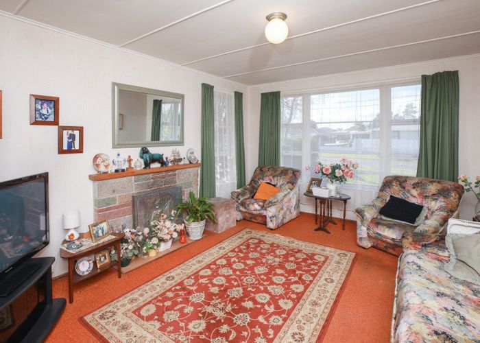  at 8 Dermont Street, Bader, Hamilton