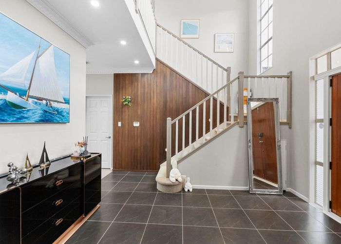  at 8 Cuthill Close, Albany, North Shore City, Auckland