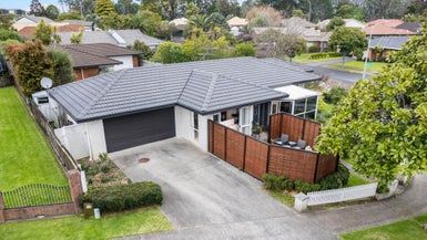  at 3/15 Bernie Edwards Place, Botany Downs, Auckland