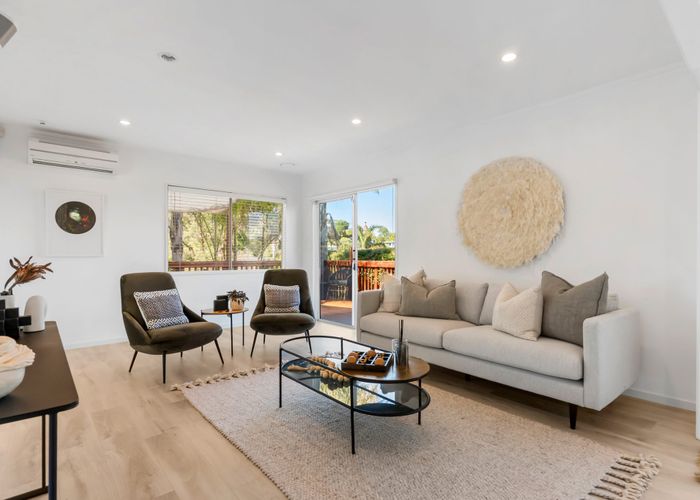  at 3 Sispara Place, Beach Haven, North Shore City, Auckland