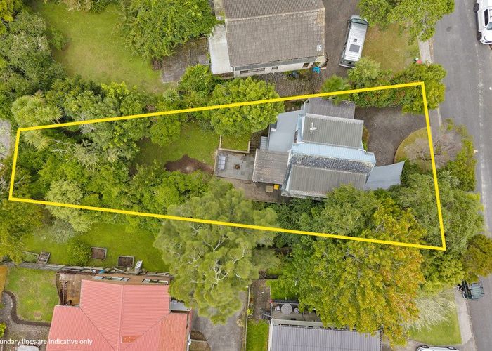  at 2/5 Flavia Close, Torbay, North Shore City, Auckland