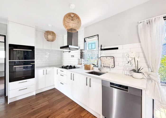  at 118B Hepburn Road, Glendene, Waitakere City, Auckland