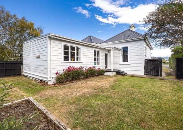  at 23B Royal Crescent, Saint Kilda, Dunedin, Otago