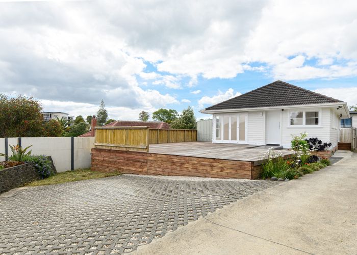  at 5 Glenford Lane, Te Atatu Peninsula, Auckland