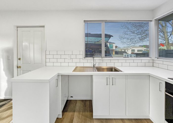  at 1/2 Broadbent Street, Riccarton, Christchurch