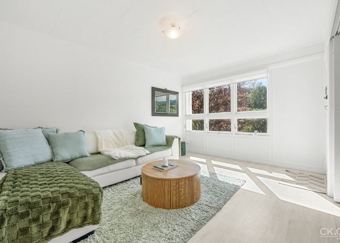  at 2/26 Deller Grove, Silverstream, Upper Hutt, Wellington