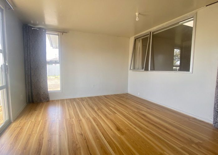  at 5 Adel Place, Weymouth, Manukau City, Auckland