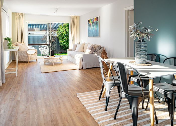  at 18 Sawtell Place, Northcote, Christchurch City, Canterbury